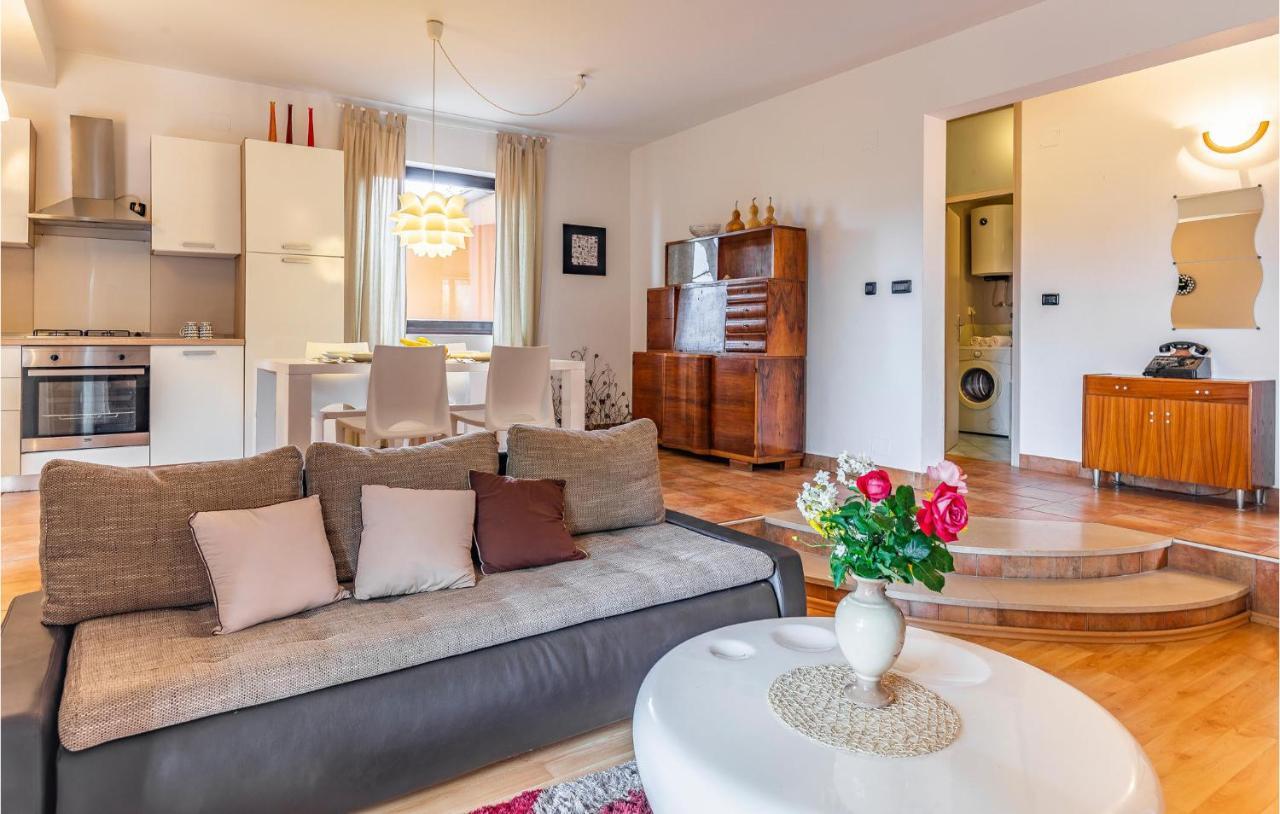 Lovely Apartment In Fazana With Wifi Esterno foto